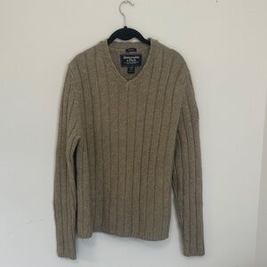 Abercrombie & Fitch Men's Ribbed V-Neck Sweater - Brown